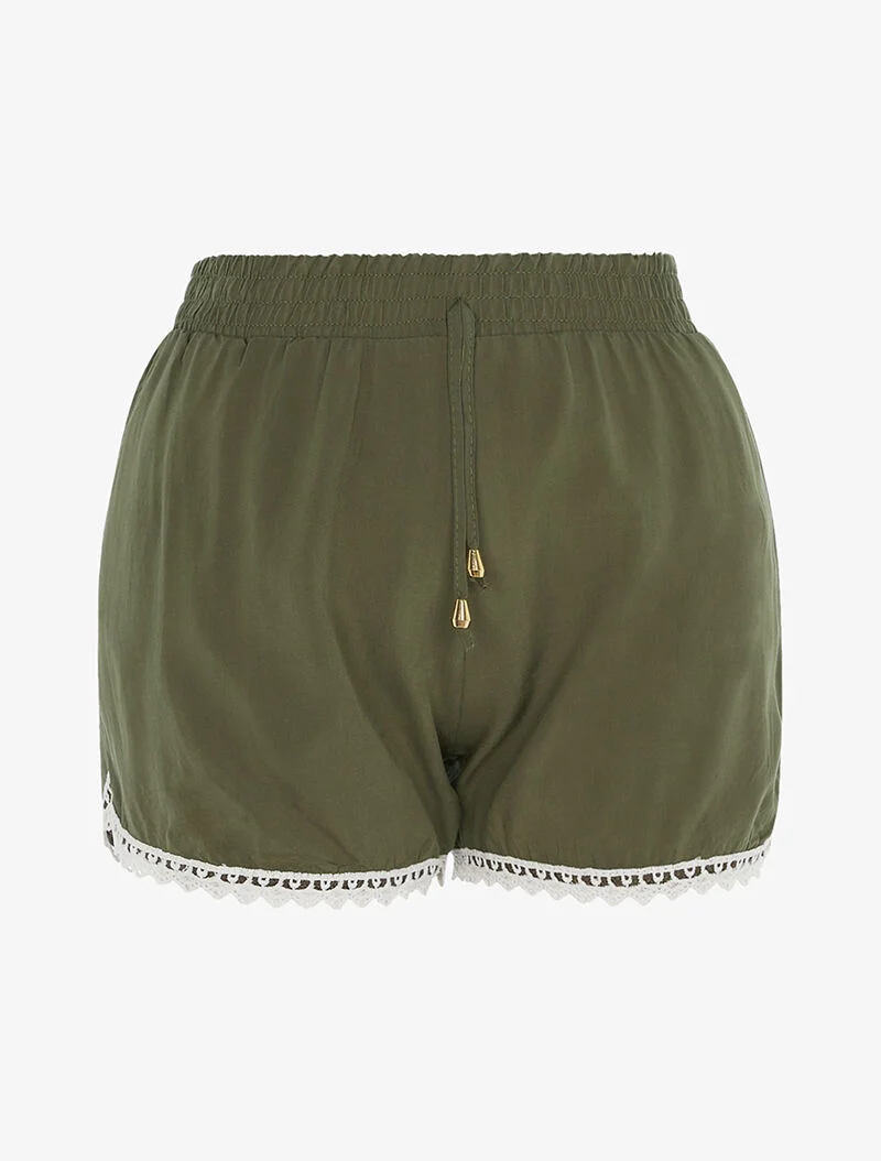 Einfarbige Shorts mit Häkelsaum - Kaki