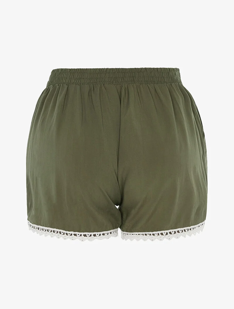Einfarbige Shorts mit Häkelsaum - Kaki