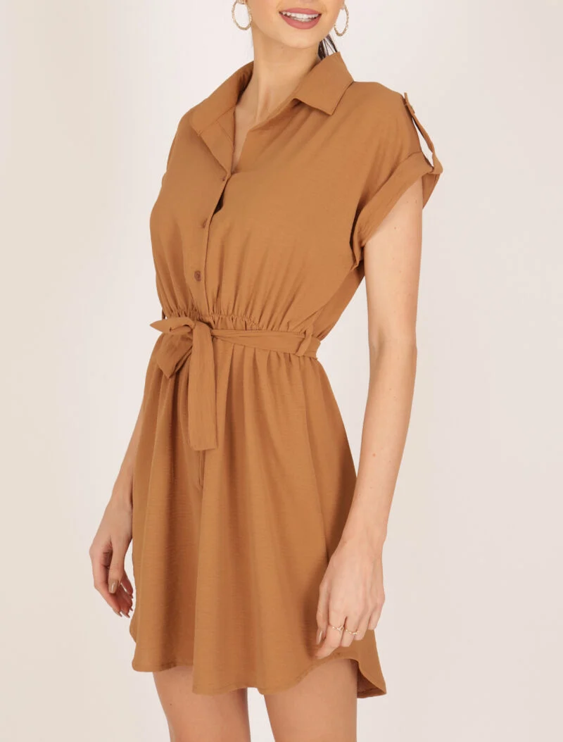 Skaterkleid mit umschlagbaren kurzen Ärmeln - Kamel