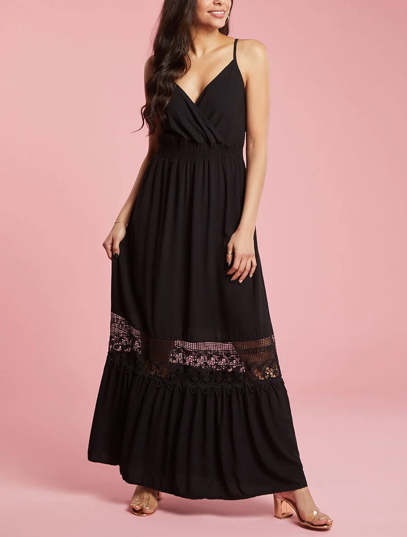 Kleid mit grafischem Häkelstreifen - schwarz