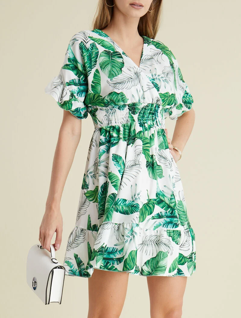 Bedrucktes Kleid mit Volantsäumen - weiß