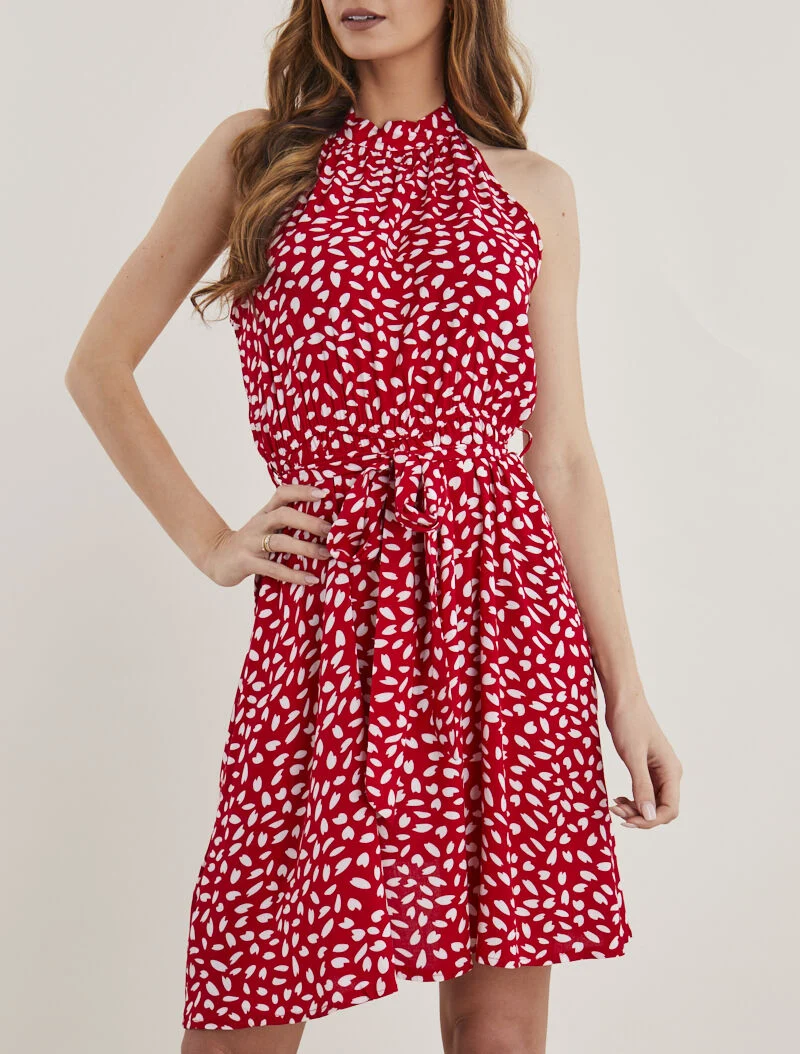 Tailliertes Kleid mit amerikanischem Kragen - Rot