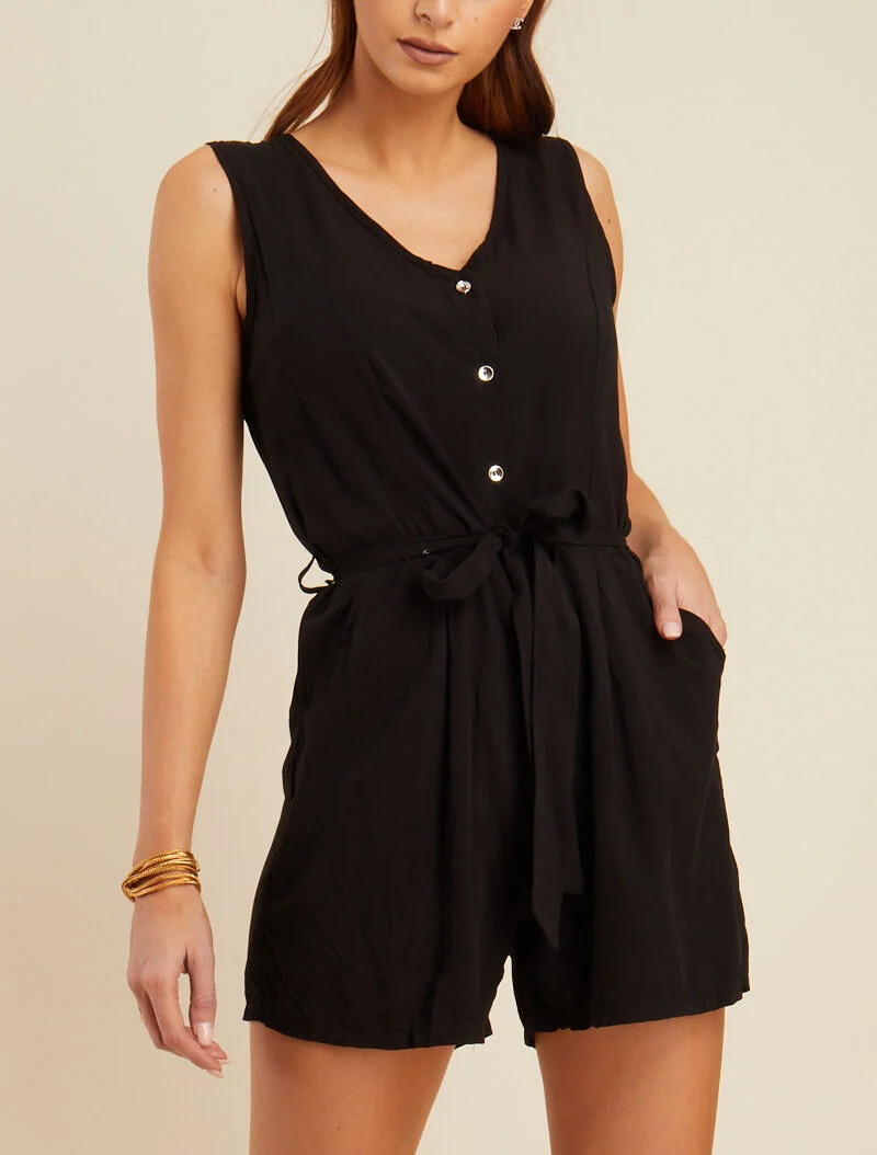 Fließender Jumpsuit mit silberner Knopfleiste - schwarz