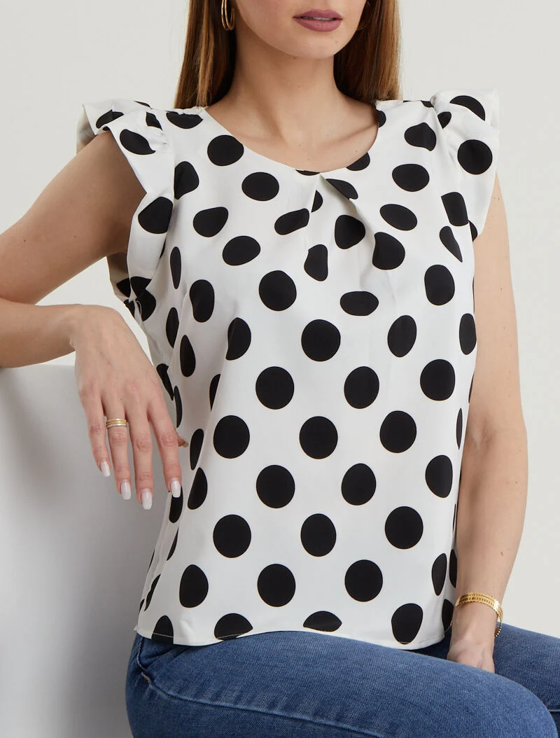 Bluse mit gepunktetem Muster und Flügelärmeln - weiß