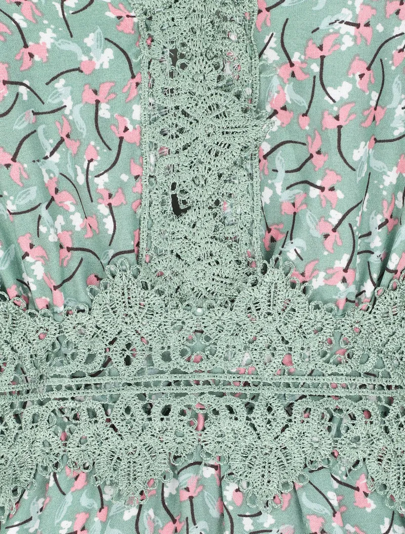 Langes Kleid mit grafischen Blumen und feinen Stickereien - Mandelgrün