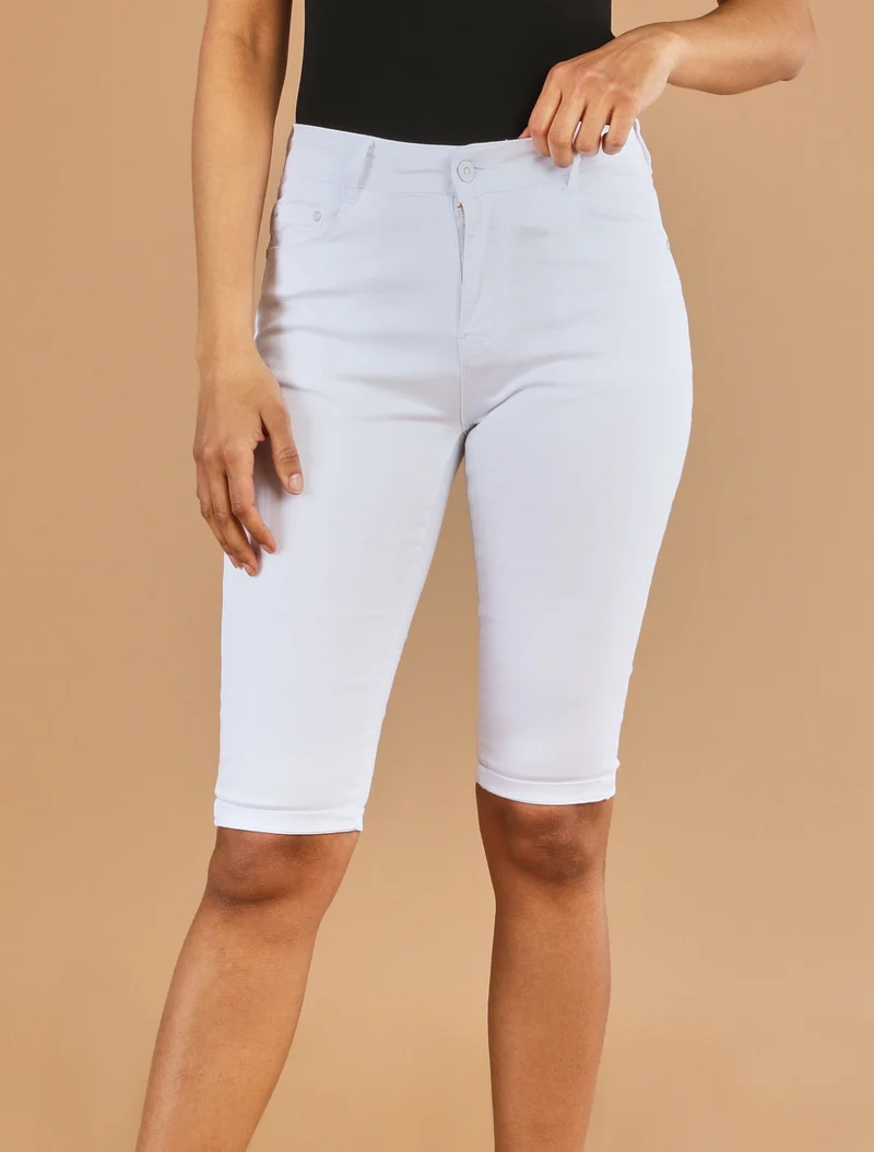 Einfarbige Bermuda-Shorts mit geradem Schnitt - Weiß