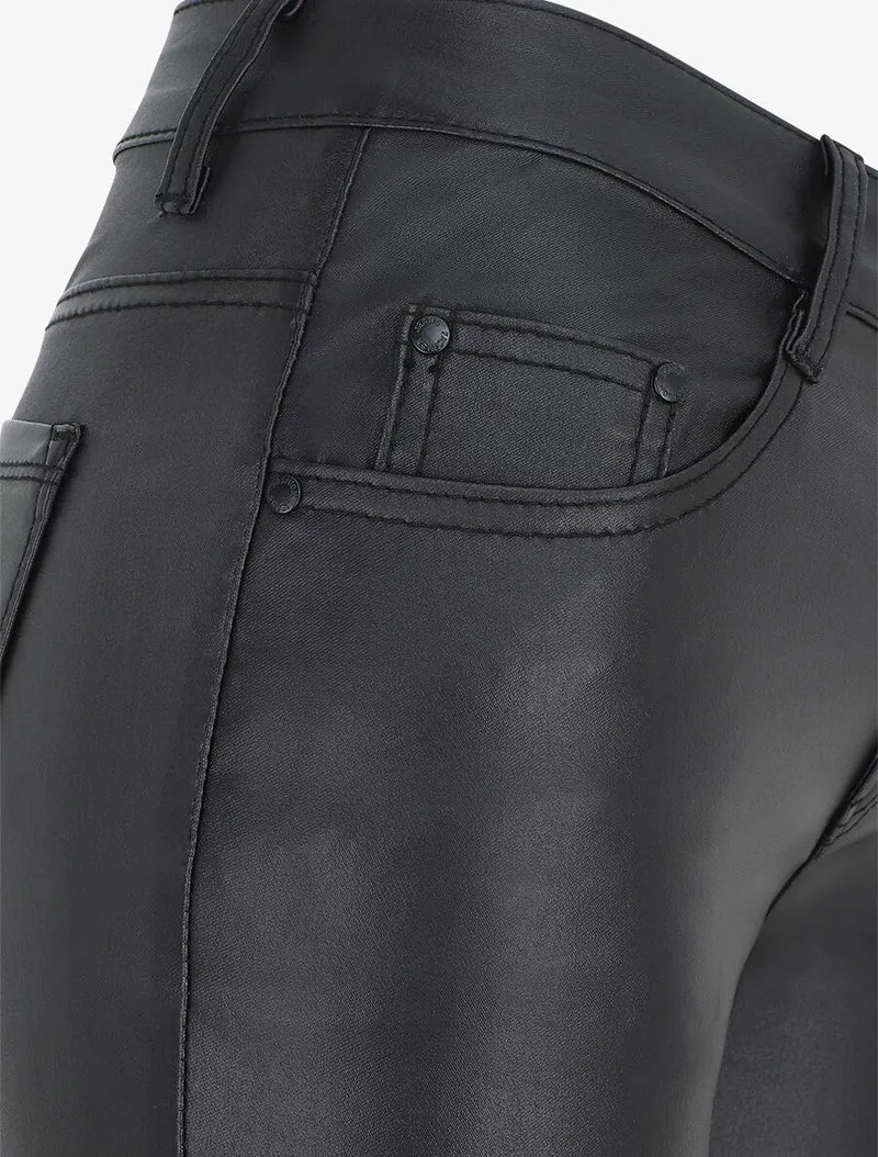 Skinny-Hose aus Kunstleder - Schwarz
