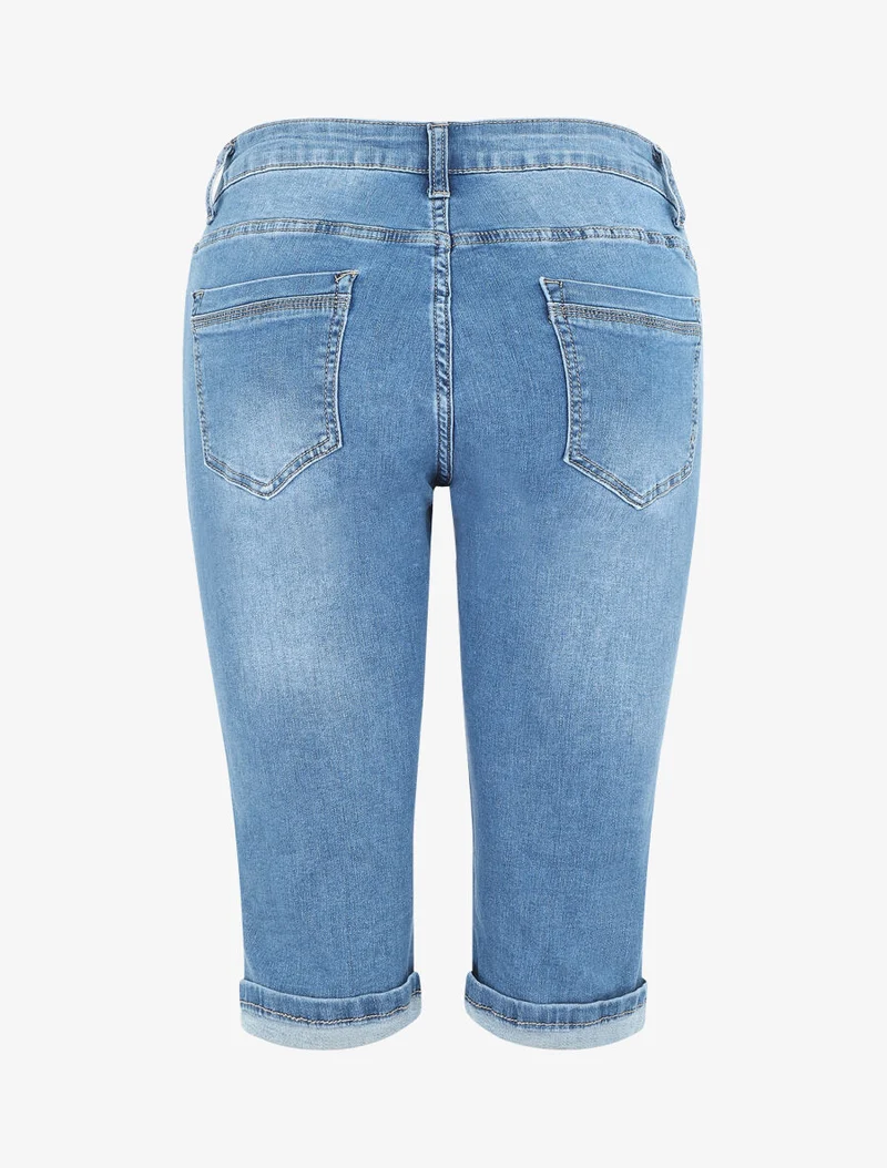 Jeans-Bermuda mit geradem Schnitt und Umschlag. - Blau
