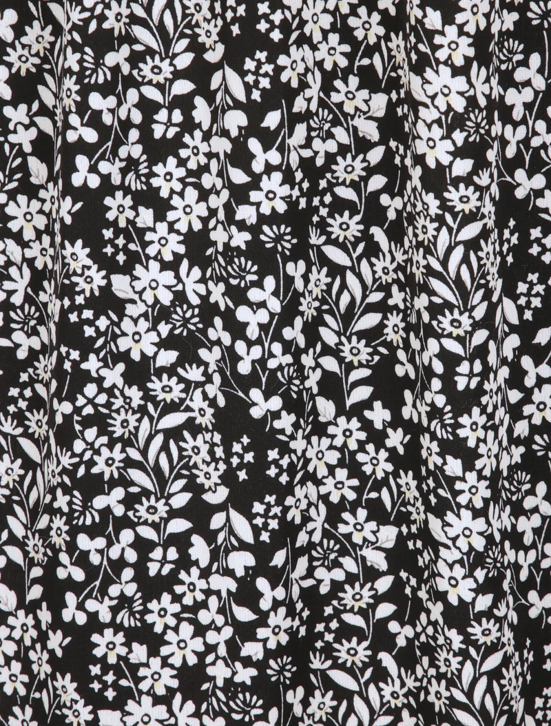 Langes Kleid mit Blumenmuster und bestickter Taille - Schwarz