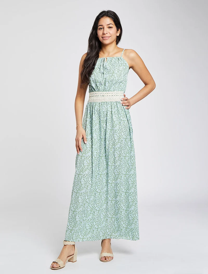 Langes Kleid mit Blumenmuster und bestickter Taille - Himmelblau