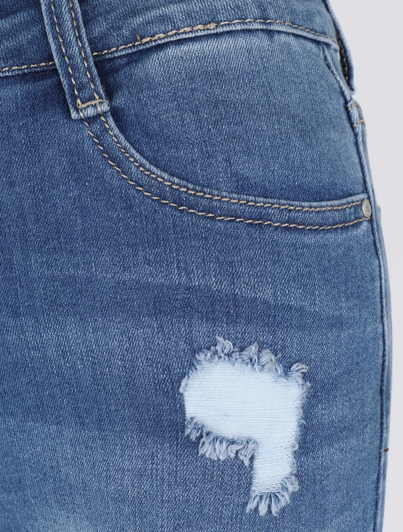 Zerrissene Jeansshorts mit umgeschlagenen Kanten - Blau