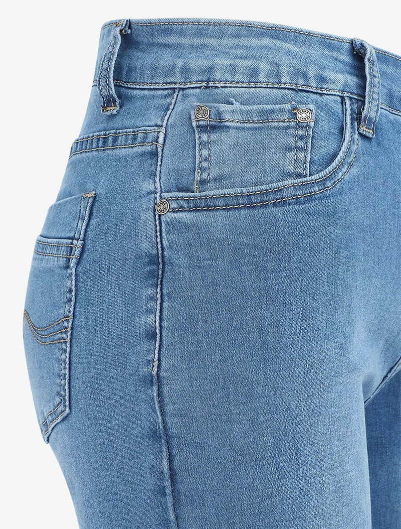 Gerade geschnittene Jeans-Bermuda - Blau