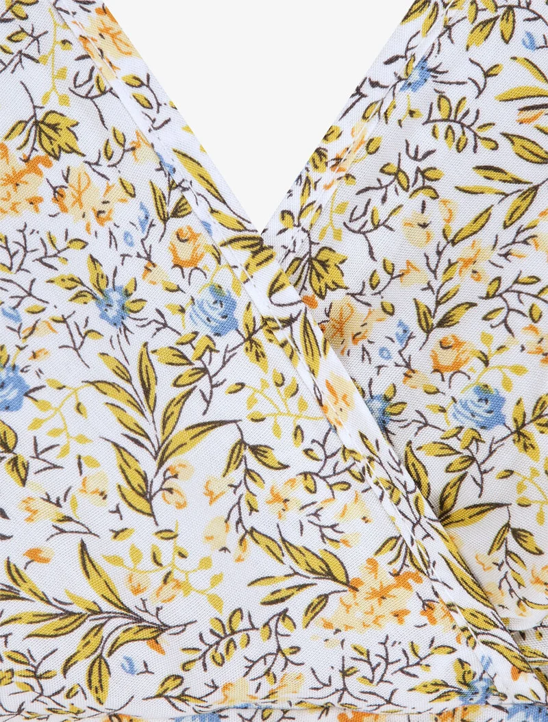 Mittelanges Skaterkleid mit ländlichem Blumenmuster - Weiß