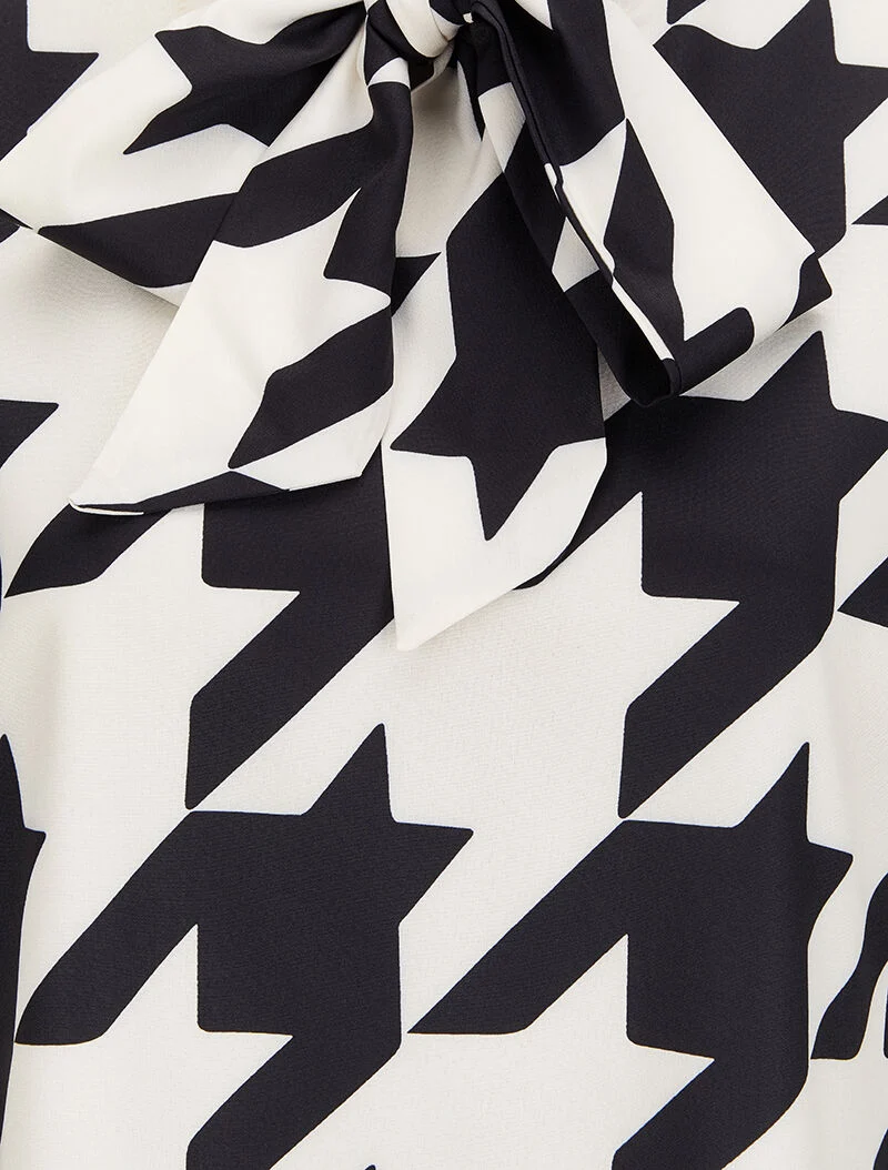 Bluse mit Lavallière-Kragen und Hahnentritt-Muster - Schwarz