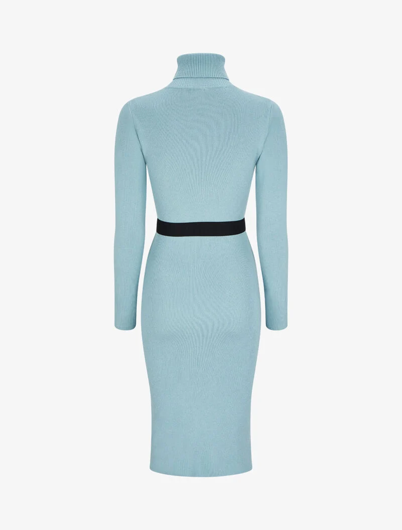 Langes Strickkleid mit Rollkragen - Himmelblau