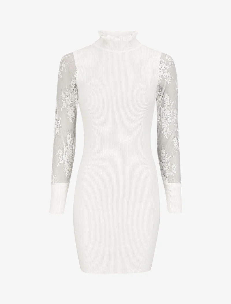 Geripptes Strickkleid mit Rüschenkragen und Spitzenärmeln - Weiß