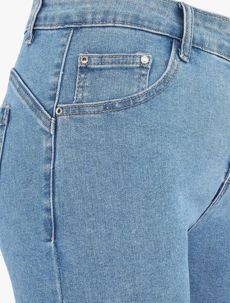 Bermuda-Jeans mit Push-up-Effekt - Blau