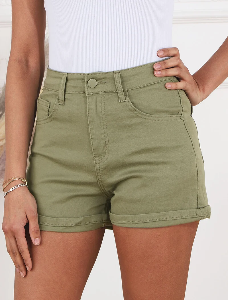 Kurze einfarbige Hose mit Säumen - Kaki