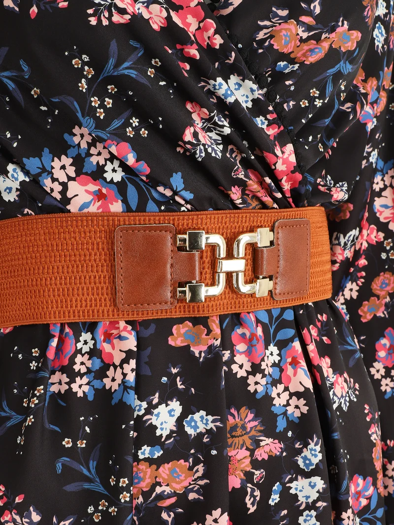 Satinkleid mit Blumenmuster und Wickelkragen - Schwarz