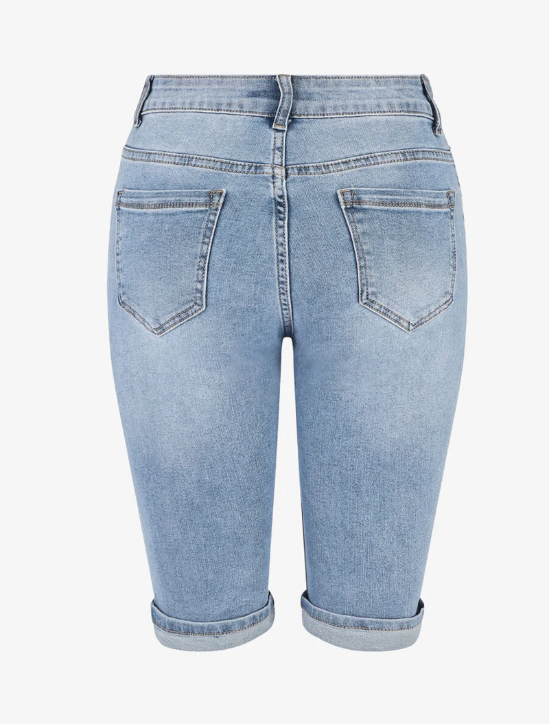 Gerade geschnittener Jeans-Bermuda mit Umschlägen. - Blau