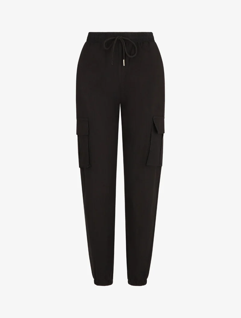 Hoch taillierte Cargo-Hose - Schwarz
