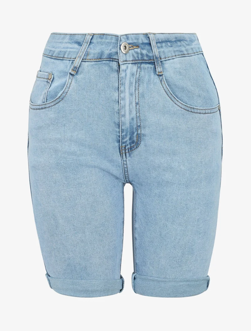 Bermuda mit Umschlag und Push-up-Effekt - Himmelblau