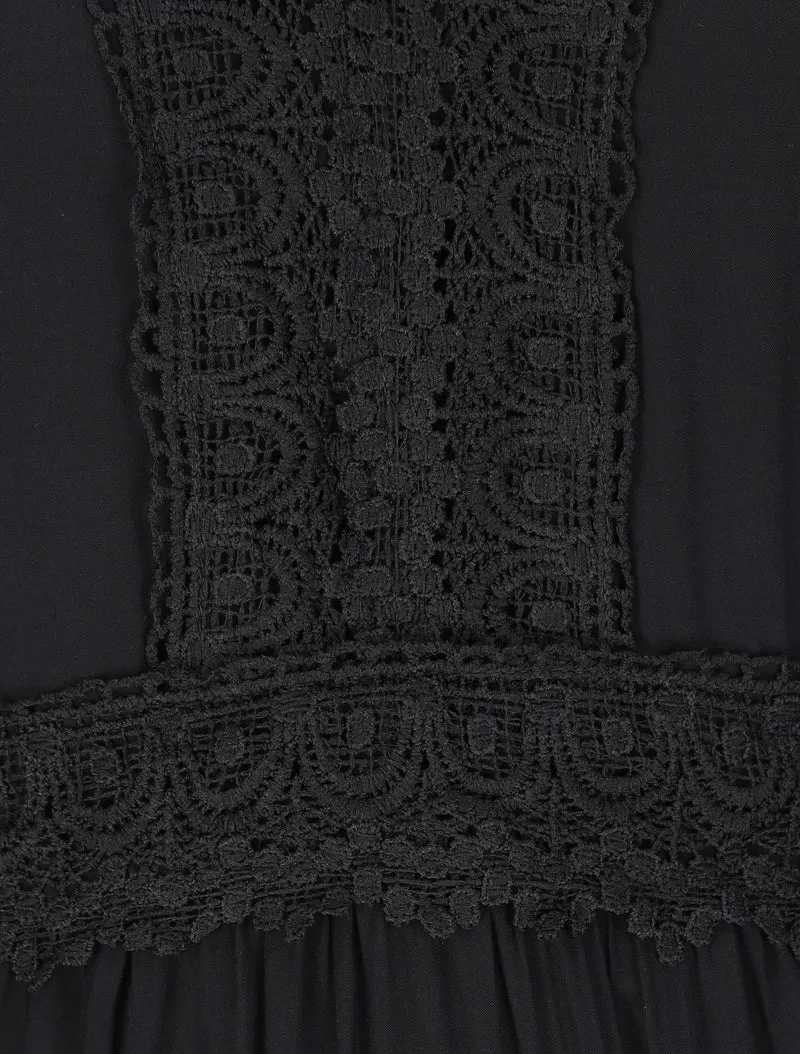 Langes, ausgestelltes einfarbiges Kleid mit Häkelkragen - Schwarz