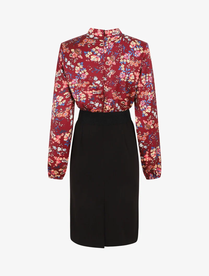 Satiniertes Kleid mit Blumenmuster - Bordeaux