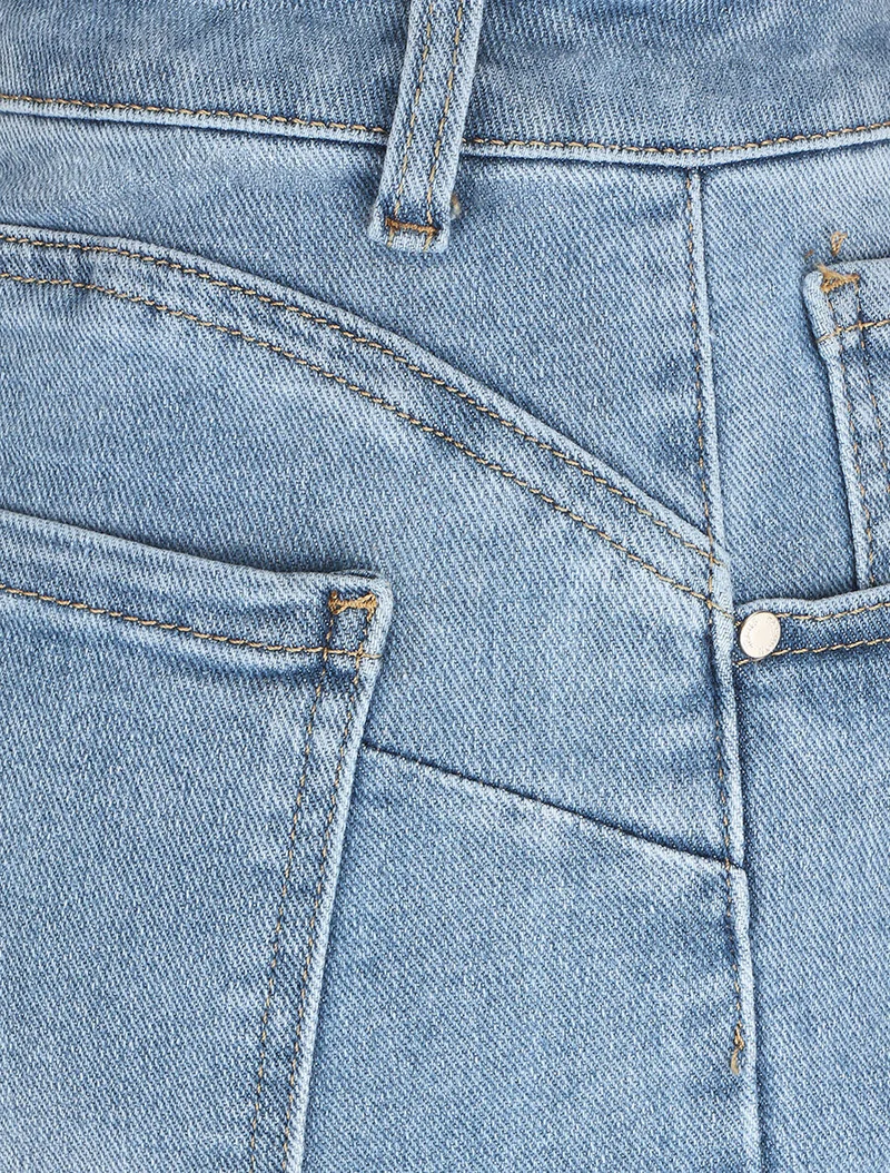 Schmal geschnittener Jeansshorts mit normaler Bundhöhe - Hellblau