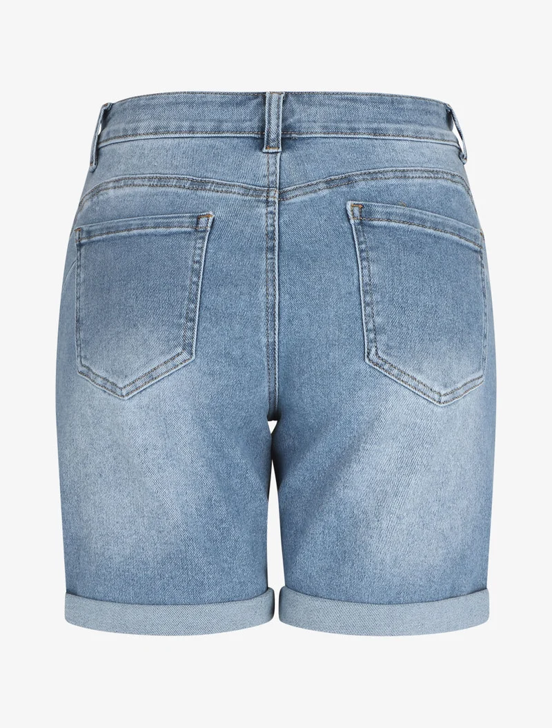 Taillierte Jeansshorts mit normaler Knopfleiste. - Blau