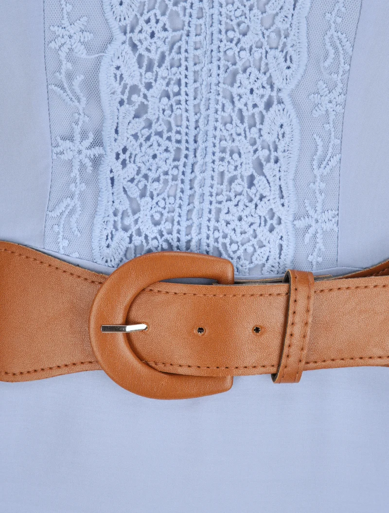 Langes Kleid mit Rüschenärmeln - Himmelblau