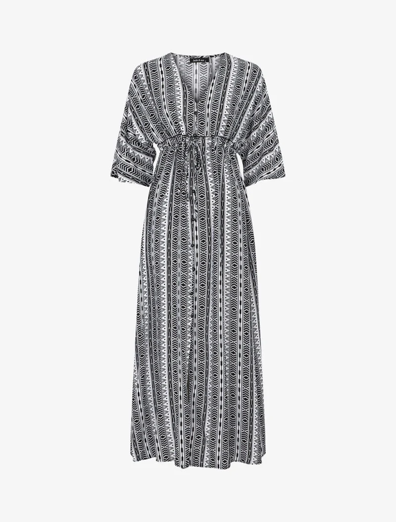 Langes Kleid mit grafischem Print und 3/4-Ärmeln - Schwarz