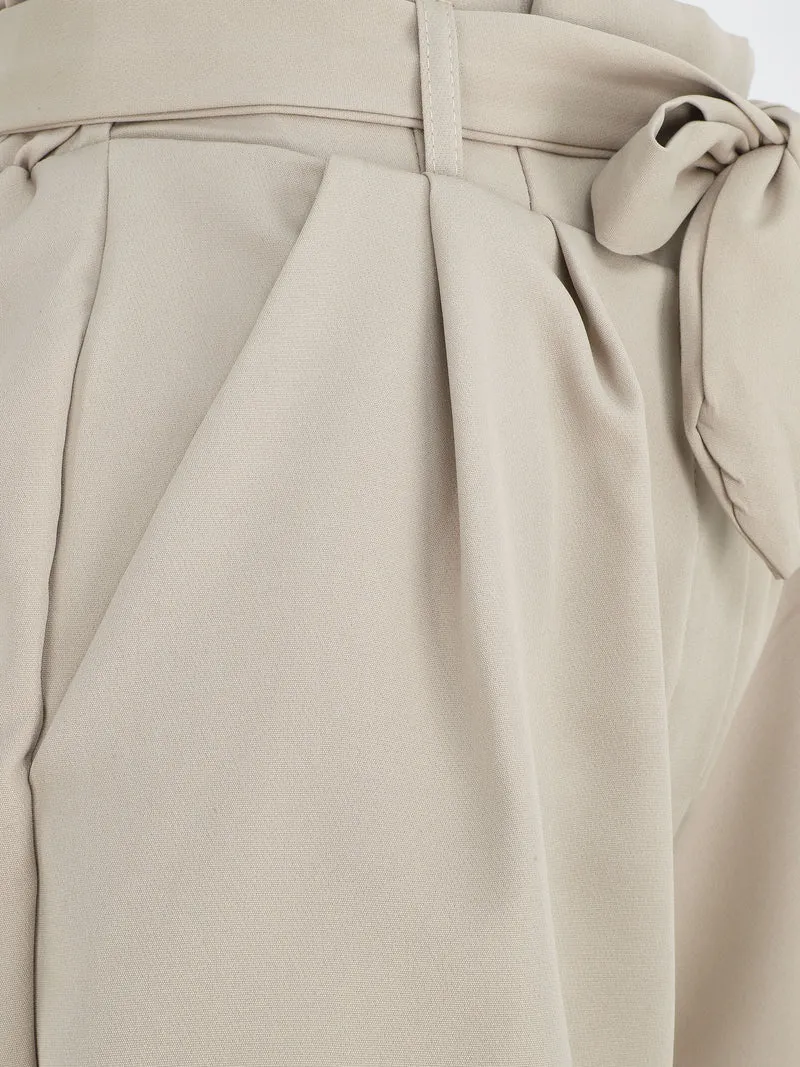 Kurze einfarbige Papiertüte - Beige