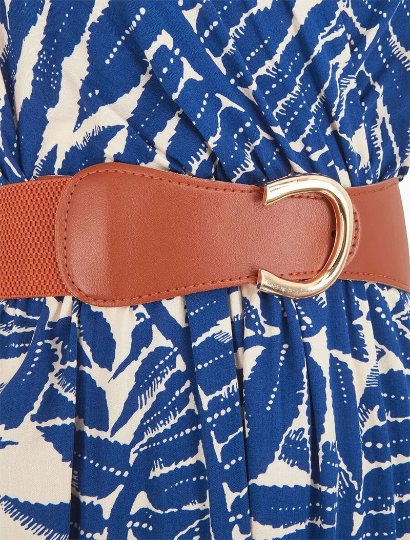 Ausgestelltes langes Kleid mit tropischem Print - Blau