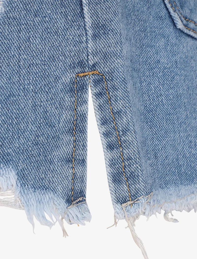 Zerrissene Jeansshorts - Hellblau