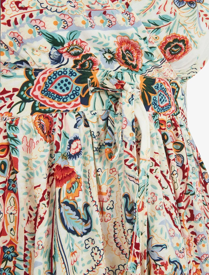 Kurzes Kleid mit Blumenmuster - Weiß