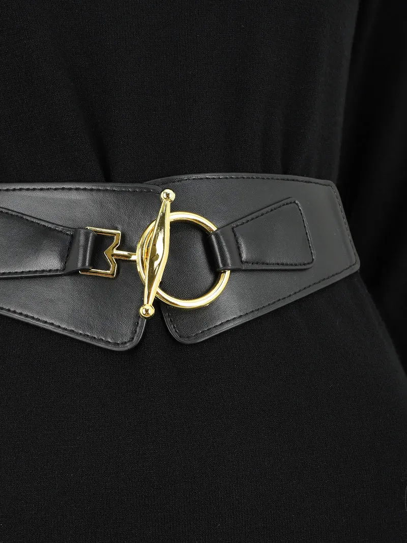 Kurzes Strickkleid mit Stehkragen - Schwarz