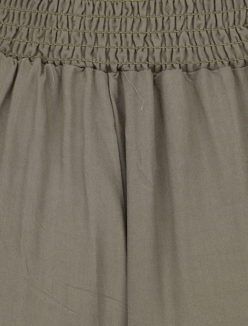 Einfarbige fließende Hose mit Taschen - Kaki