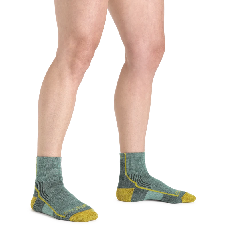 Women's Hiker Quarter Midweight Hiking Socks