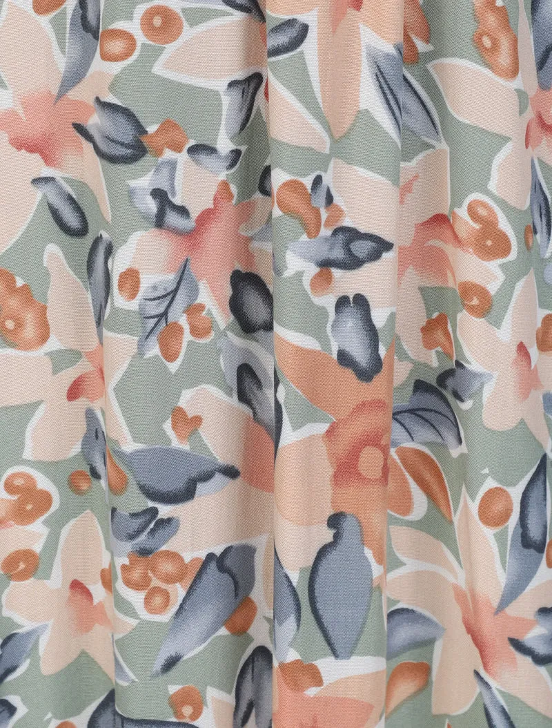 Langes Empire-Kleid mit Rüschen an den Schultern und Blumen-Aquarelldruck. - Olivgrün
