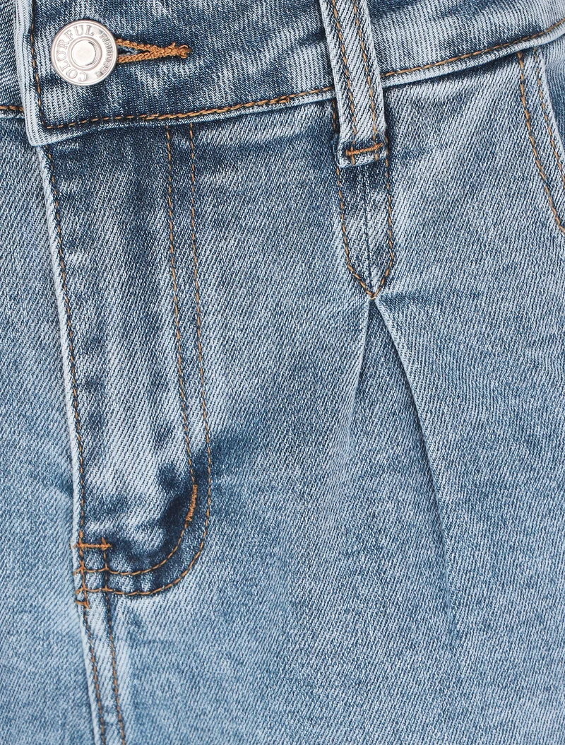 Gerade Mini-Shorts mit Umschlag - Denimblau