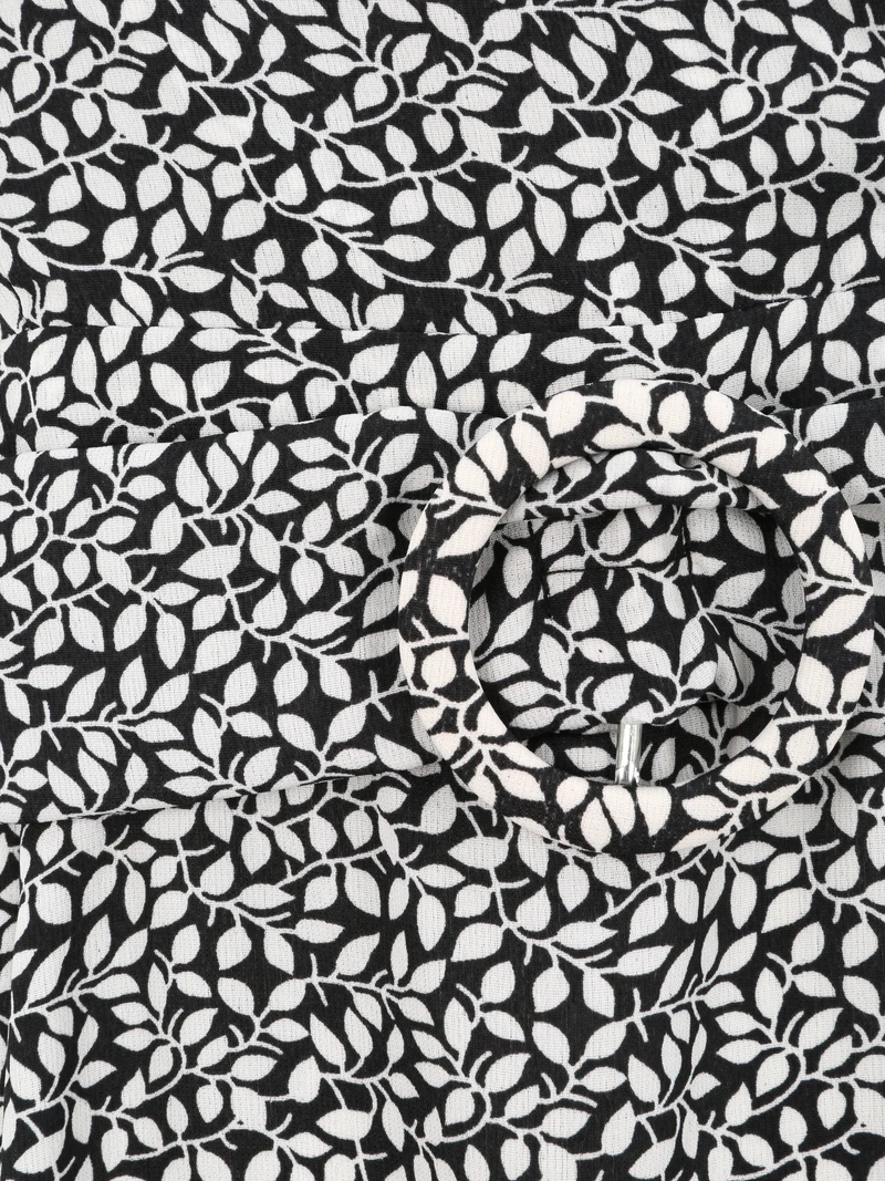 Empire-Kleid mit kurzem Rock und Wickelkragen im Blätterdruck. - Schwarz