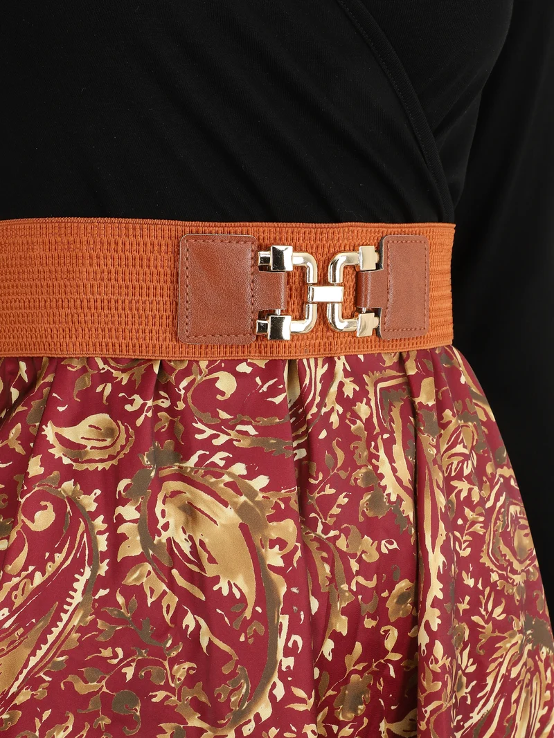 Ausgestelltes Kleid aus zweierlei Material mit Paisleymuster. - Bordeaux