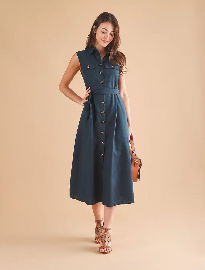 Ausgestelltes Kleid mit Knöpfen und Taschen - Petrolblau
