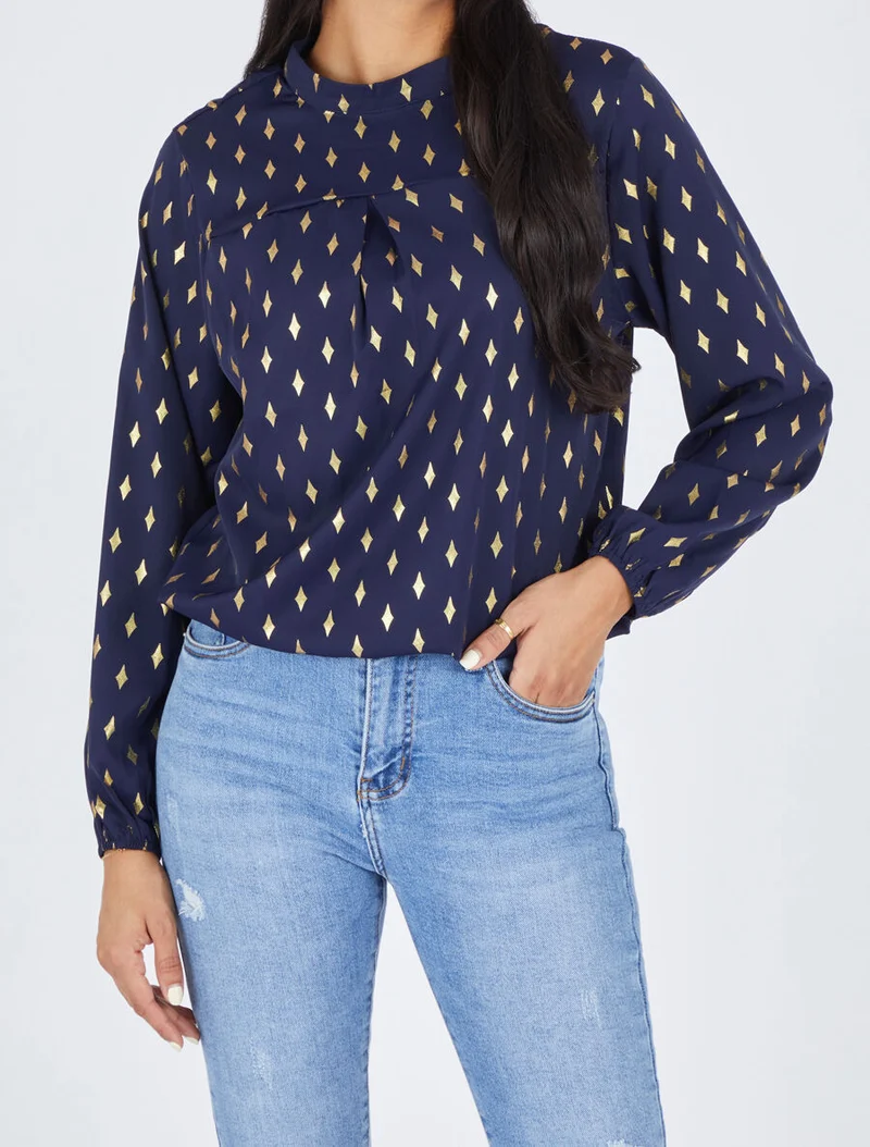 Bluse mit hohem Kragen und goldfarbenem Rautenmuster - Marine