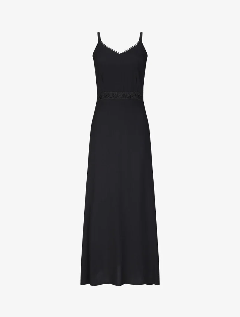 Einfarbiges, ausgestelltes langes Kleid mit Taillenpartie aus Häkelarbeit. - Schwarz