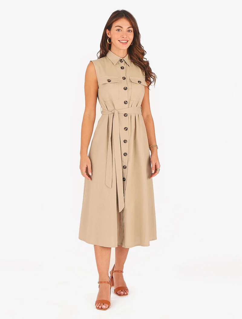 Ausgestelltes Kleid mit Knöpfen und Taschen - Beige