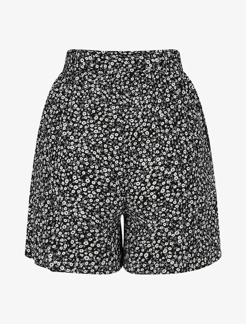 Bedruckte fließende Shorts mit Blumenmuster und Gürtel - Schwarz