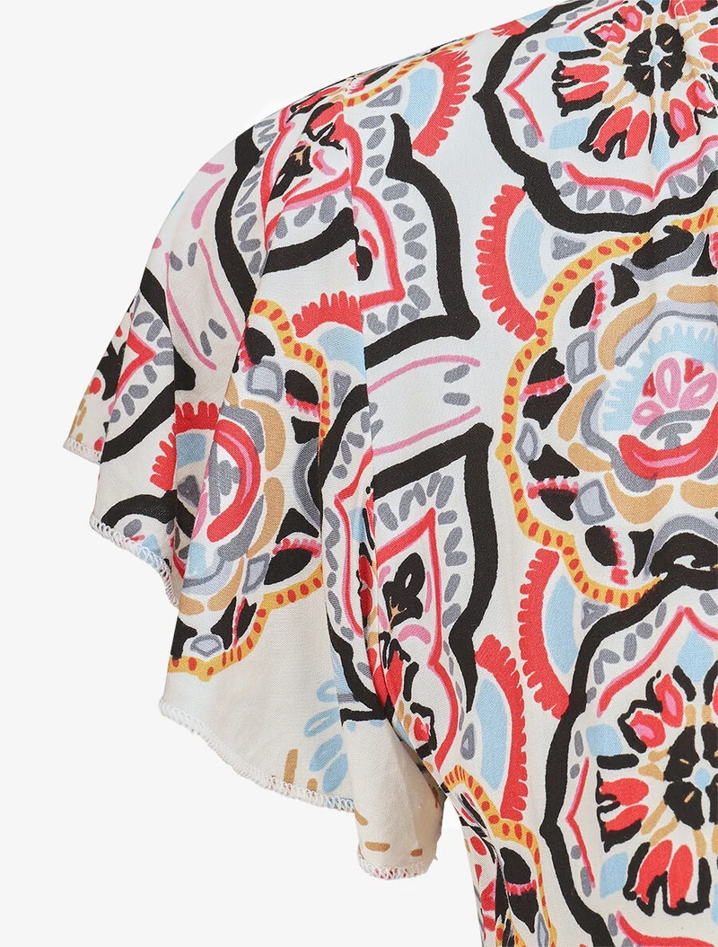 Langes Kleid mit Blumenmuster und Flügelärmeln - Schwarz/Weiß