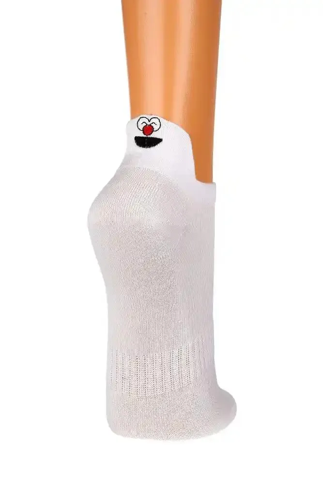 3 Paar Sneaker Socken mit hochgezogener Ferse und Stickerei Unisex bunt schwarz